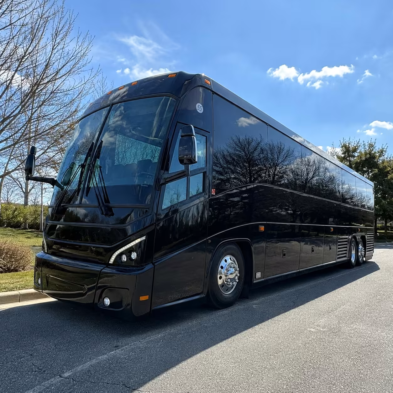 multi day charter bus rentals for springfield groups on extended trips