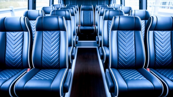 springfield 20 passenger minibus rental